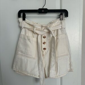 White / Cream Zara high waist paper bag denim shorts (Size 6)